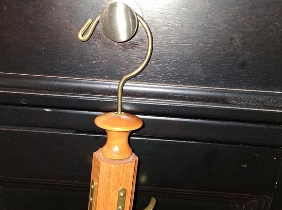 Belt Holder Rotating 360° - Picture 2 of 4